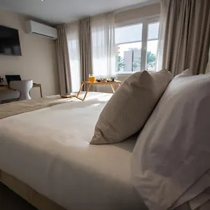 Marina Hotel